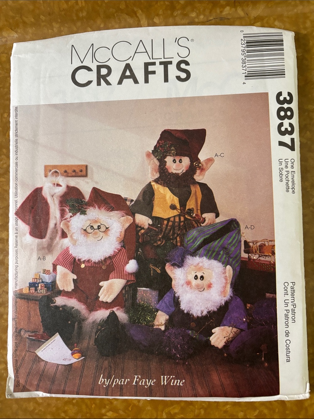 McCall’s Crafts 3837 Santa & Elf Pattern, 2002 by Faye Wine